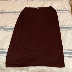 Maroon midi skirt